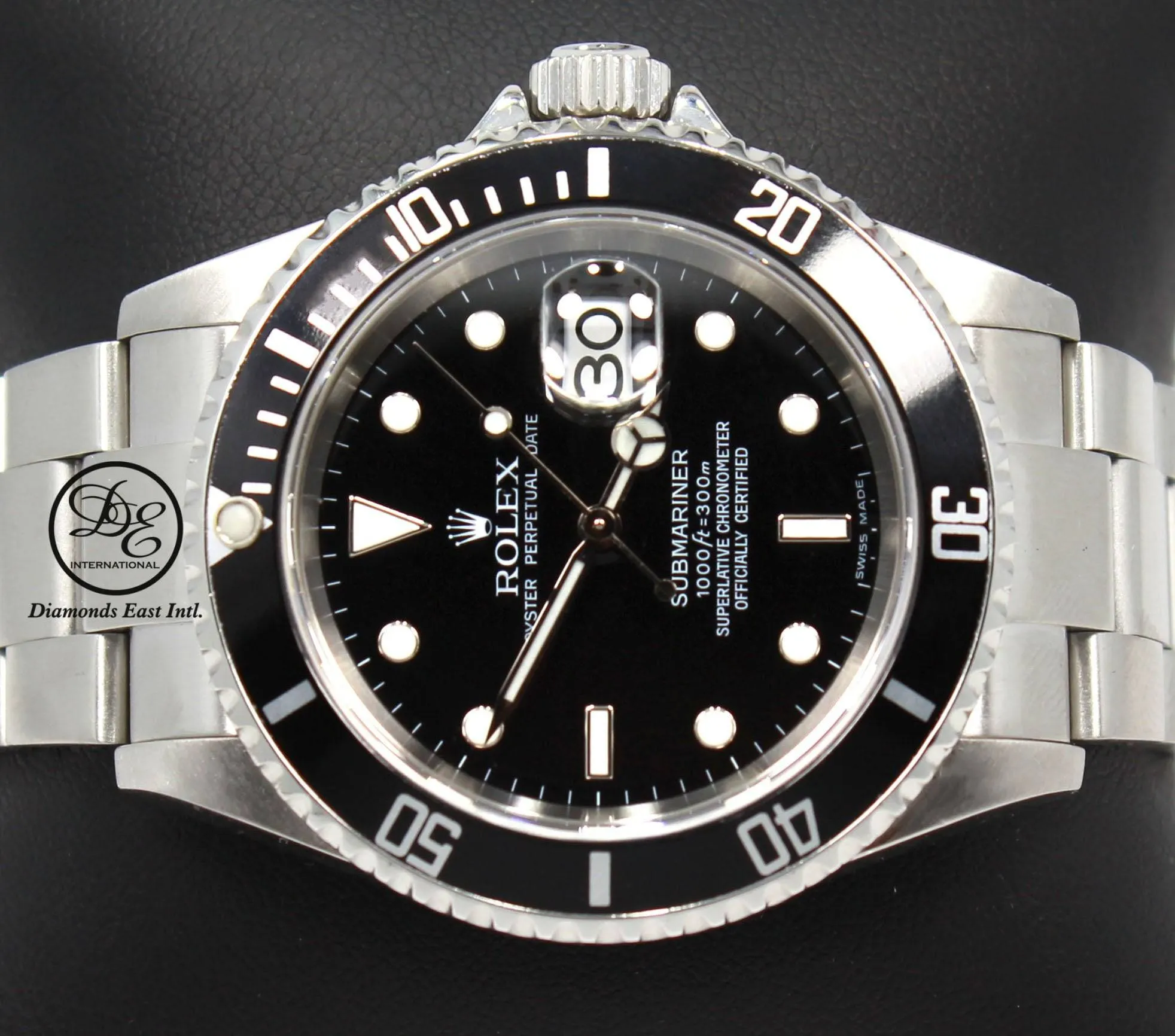 ROLEX Submariner Date 16610 NO HOLES IN CASE Oyster SS Black Dial Watch