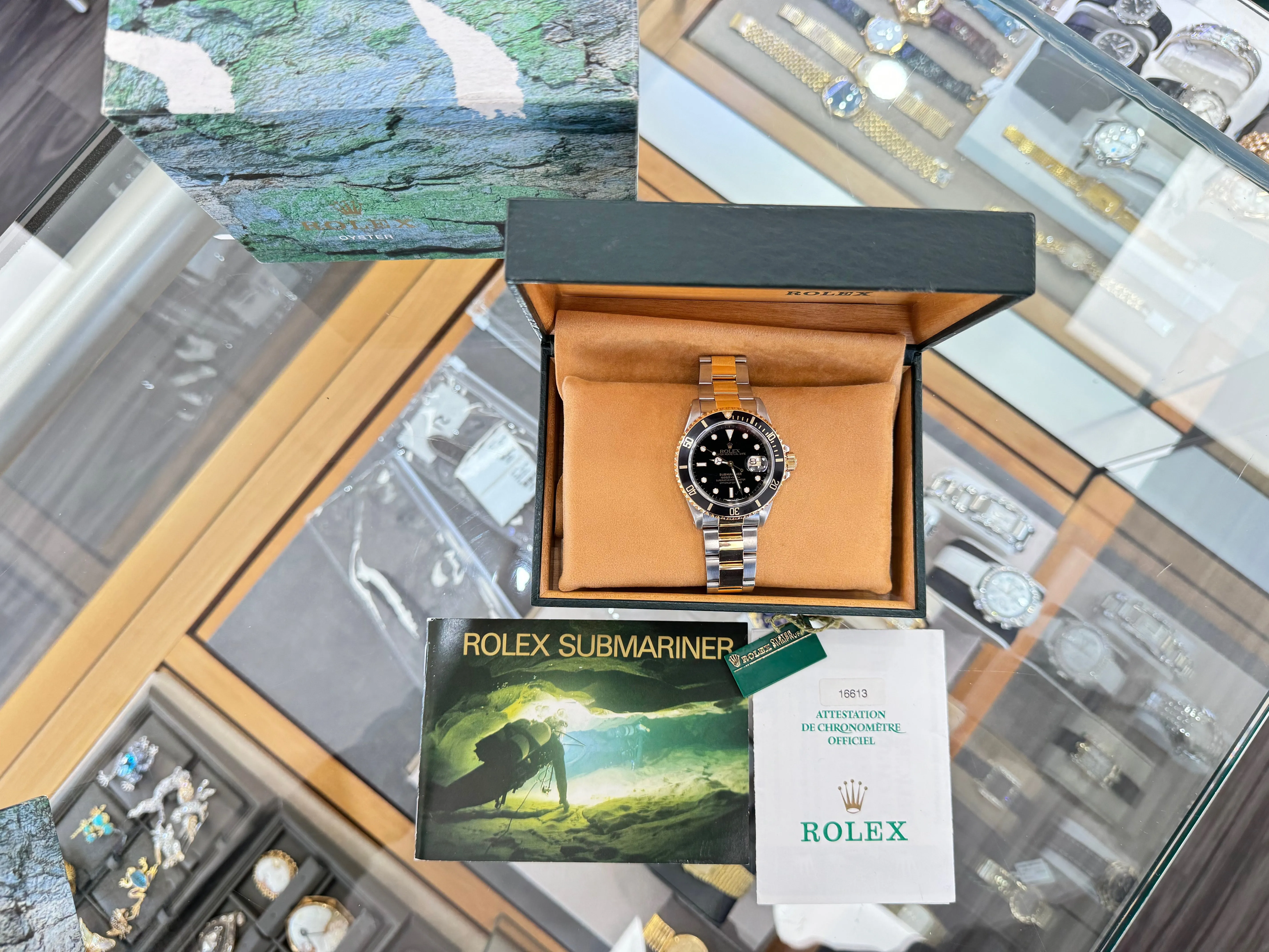 Rolex Submariner Date 16613 Stainless & Gold Black Dial Box and Papers COMPLETE SET MINT