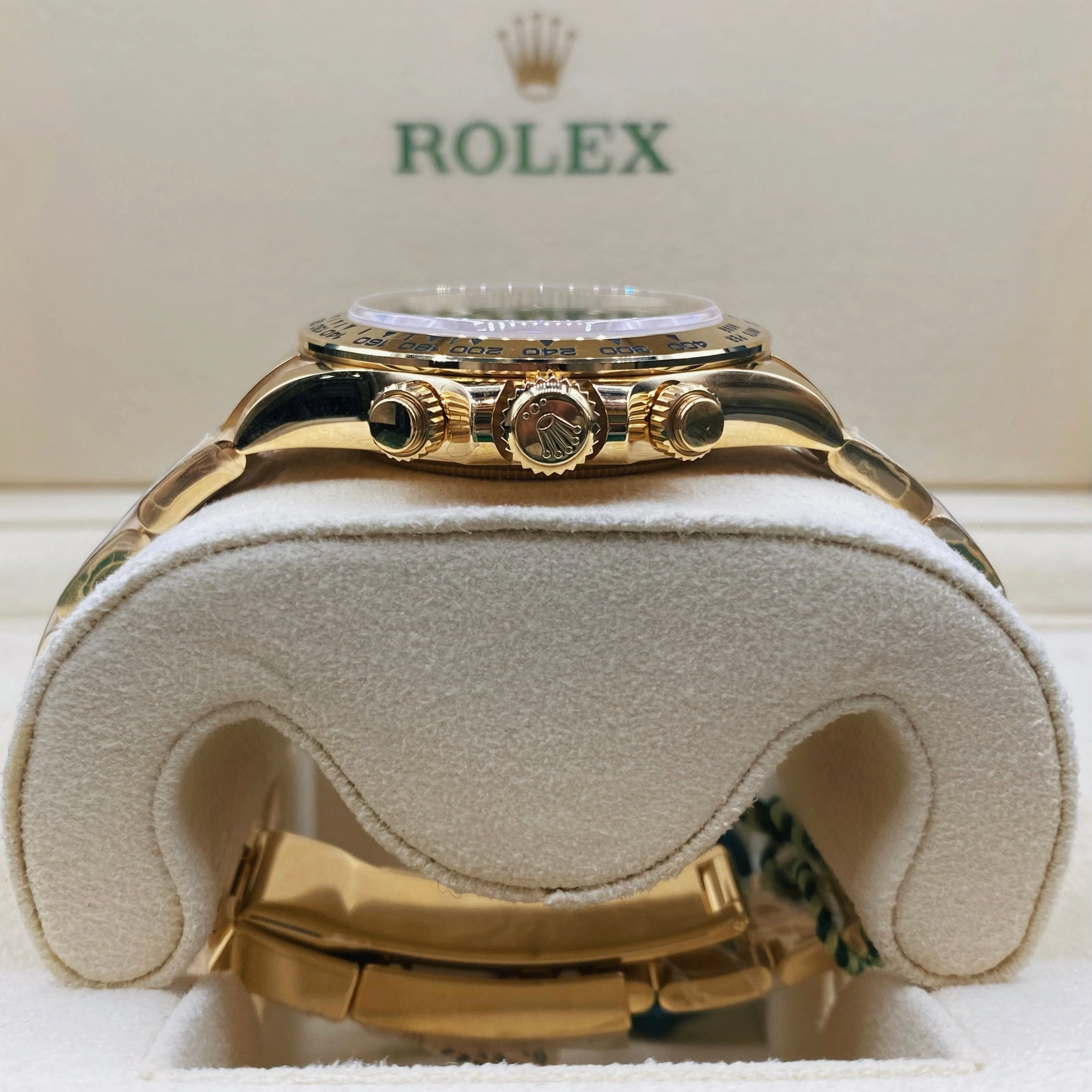 Rolex Cosmograph Daytona 40mm - Ref: 116508-0013 - Green Index Dial with Red Accents, 18K Yellow Gold Oyster Bracelet Men's Watch