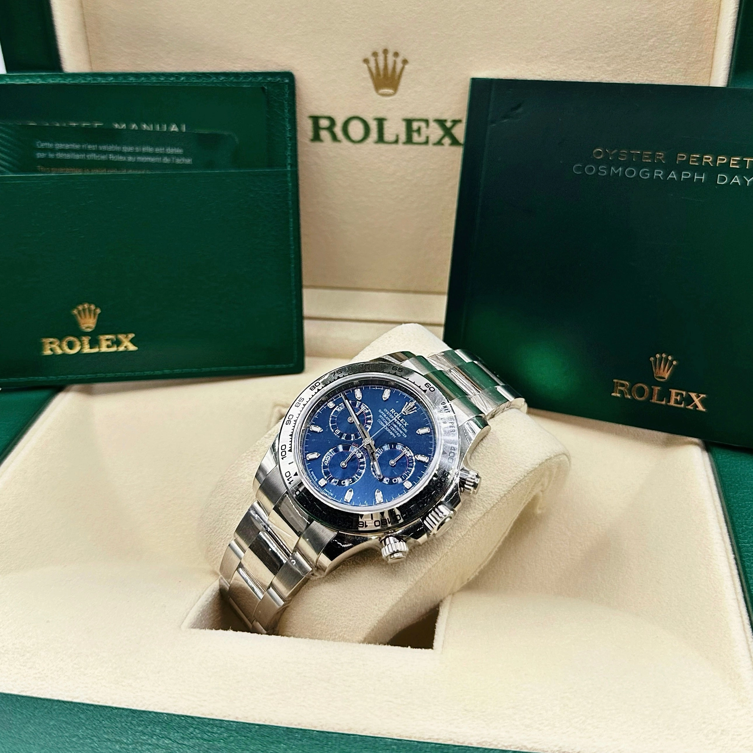 Rolex Cosmograph Daytona 40mm - Ref: 116509 - Blue Index Dial, 18K White Gold Oyster Bracelet Men's Watch