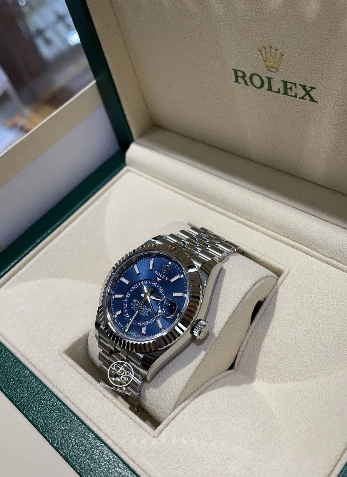 Rolex Sky-dweller 326934 Steel Blue Dial Jubilee Perpetual Box/Papers UNWORN