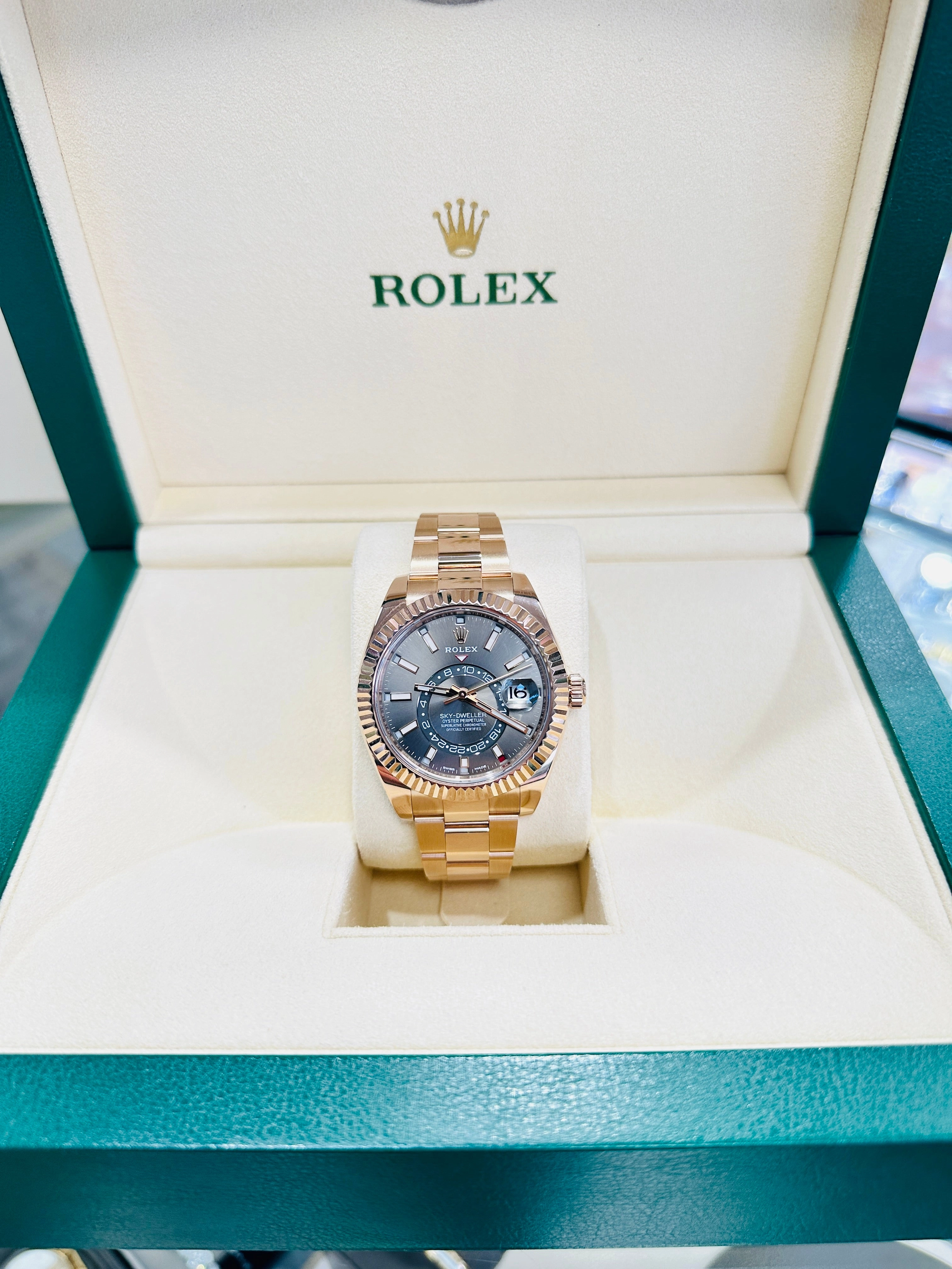 Rolex Sky-Dweller 326935 EverRose Gold Grey Rhodium Dial 42mm MINT Box /Papers