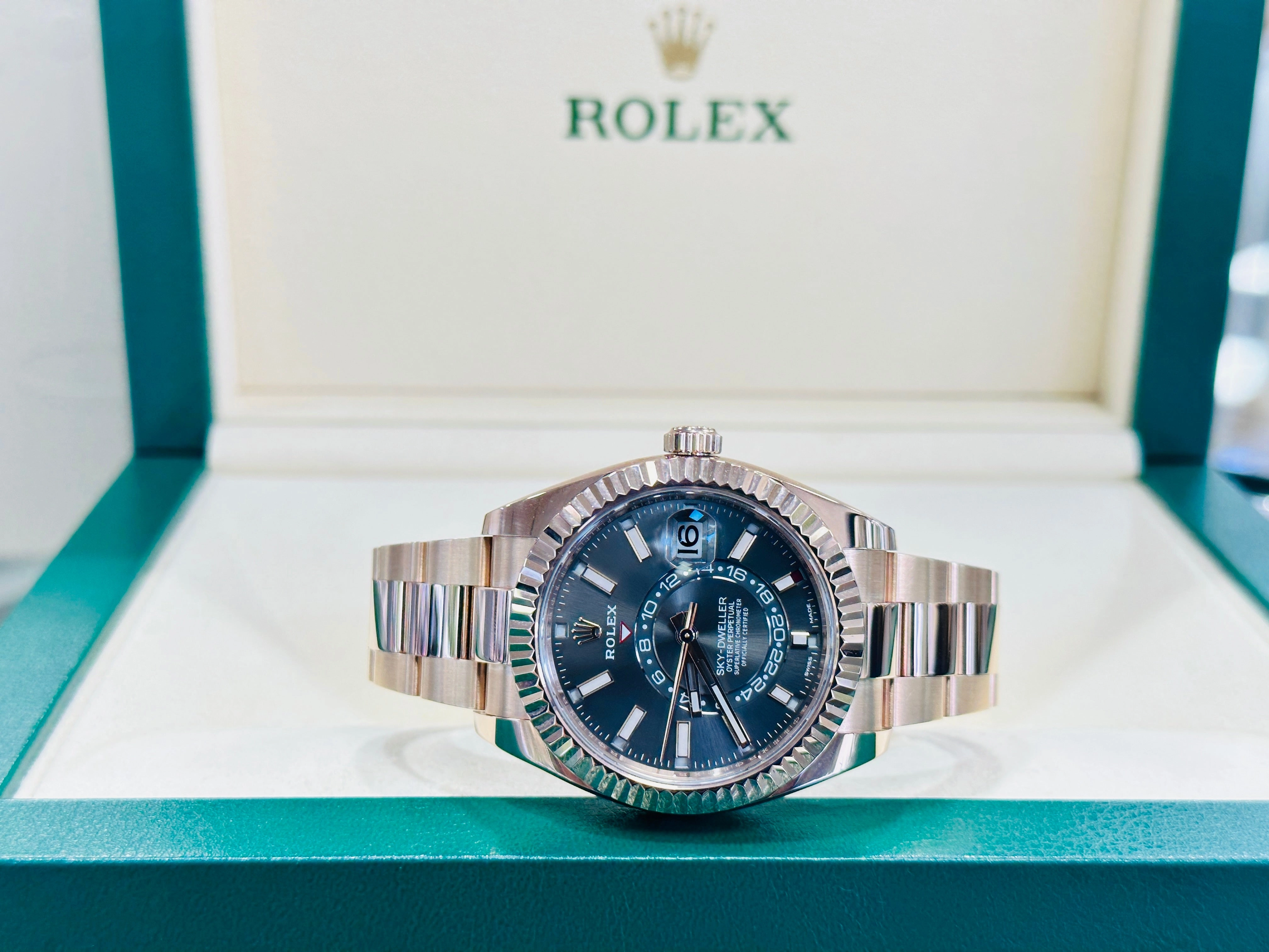 Rolex Sky-Dweller 326935 EverRose Gold Grey Rhodium Dial 42mm MINT Box /Papers
