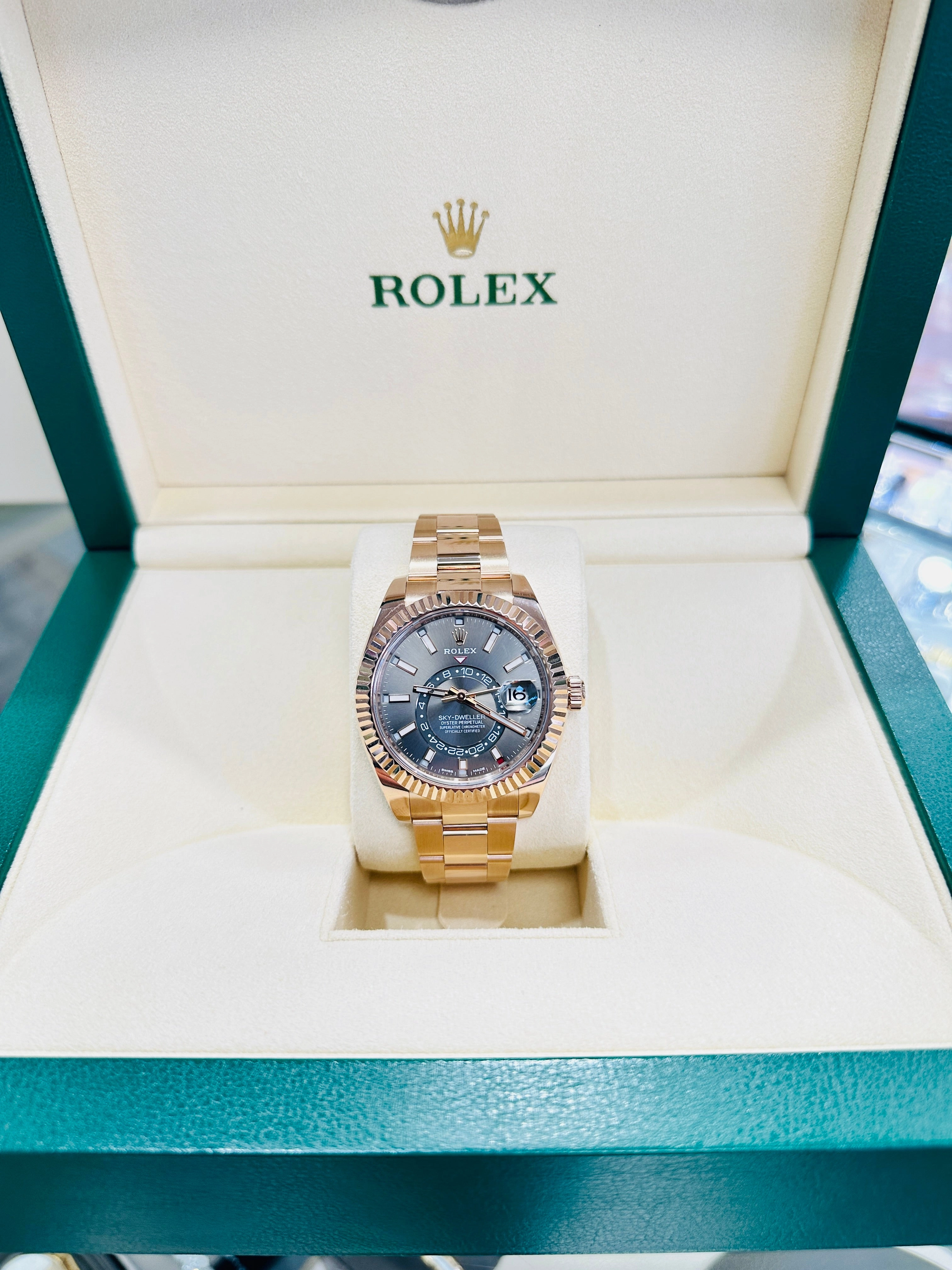 Rolex Sky-Dweller 326935 EverRose Gold Grey Rhodium Dial 42mm MINT Box /Papers