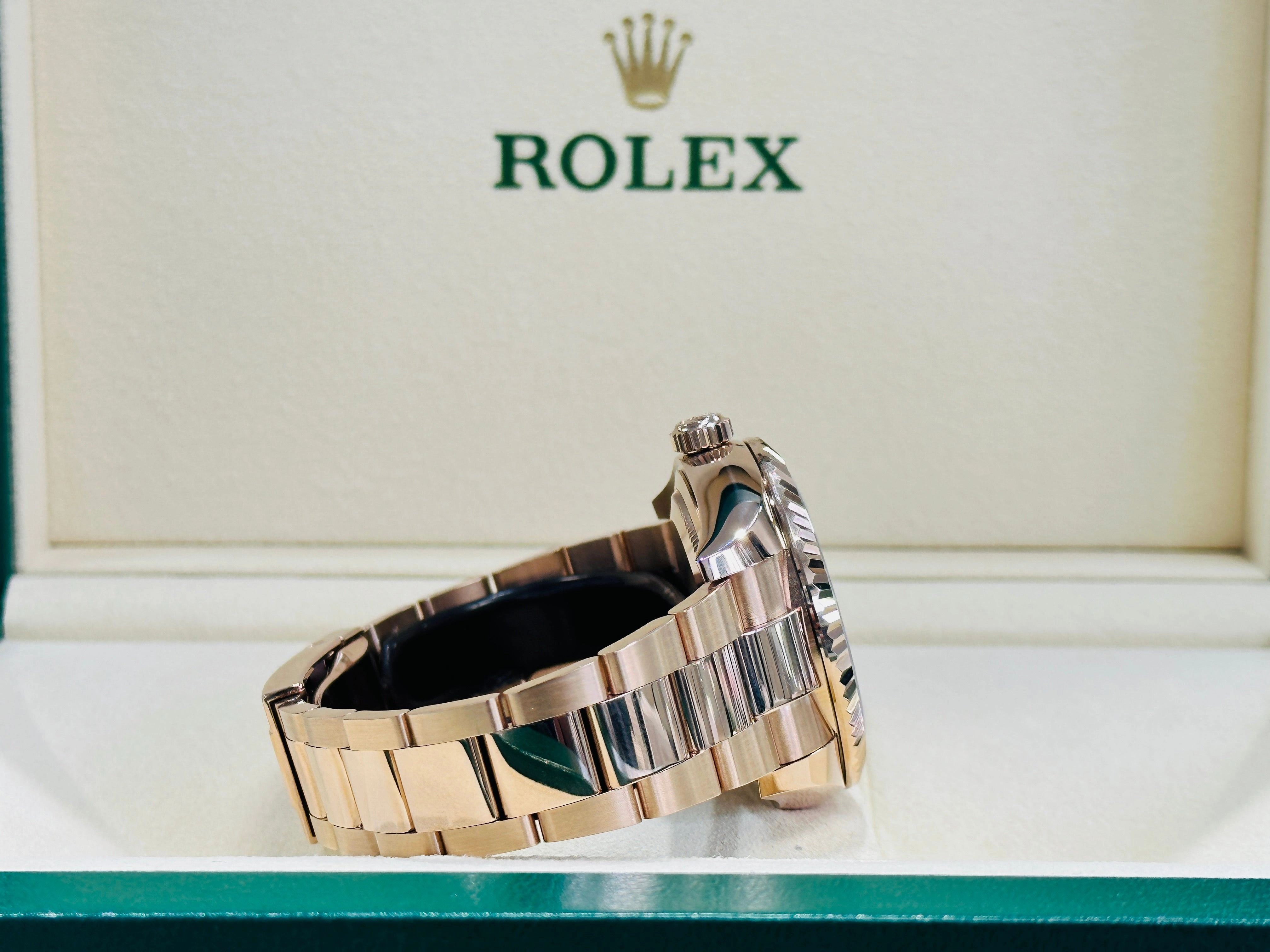 Rolex Sky-Dweller 326935 EverRose Gold Grey Rhodium Dial 42mm MINT Box /Papers