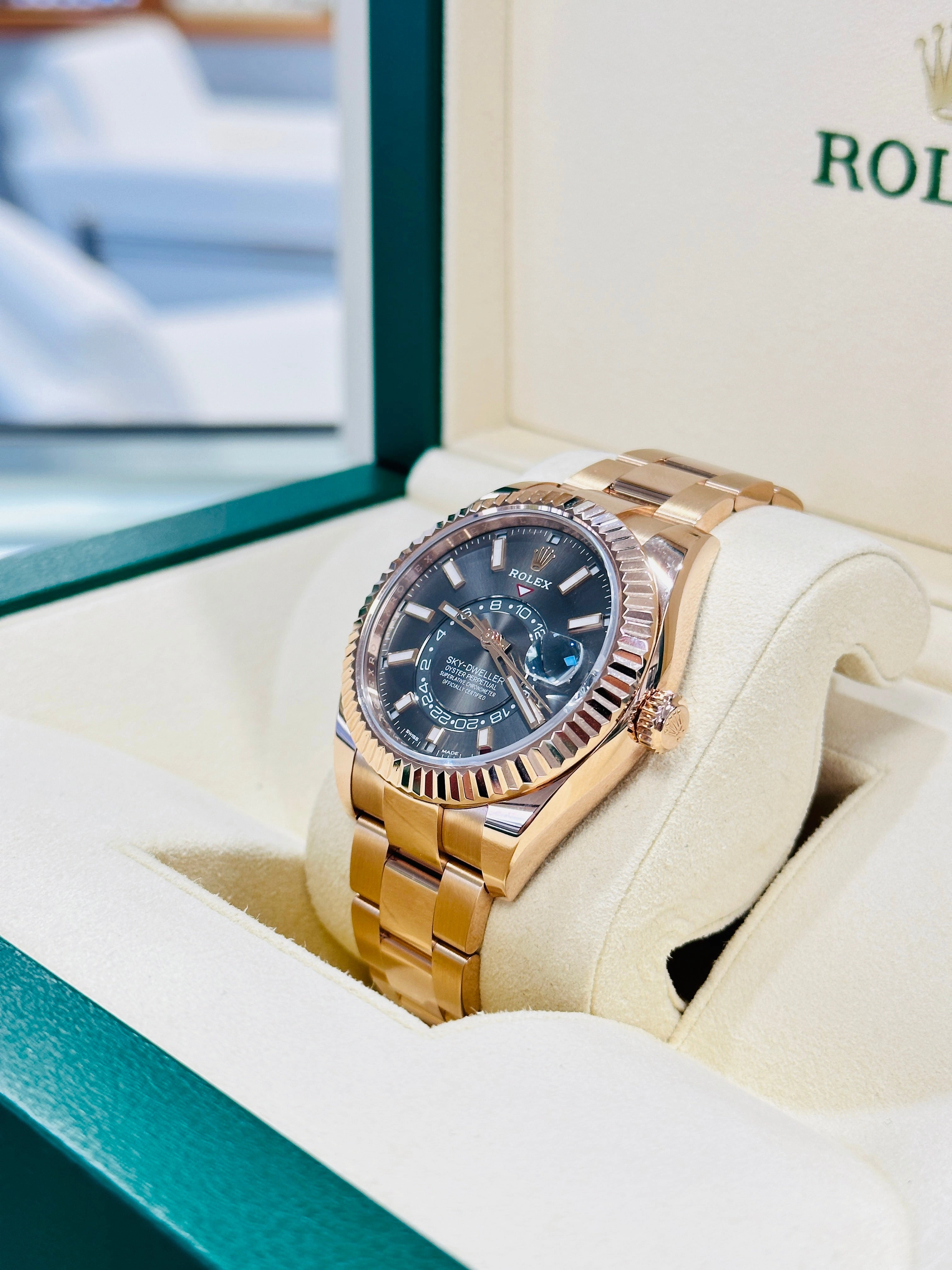 Rolex Sky-Dweller 326935 EverRose Gold Grey Rhodium Dial 42mm MINT Box /Papers