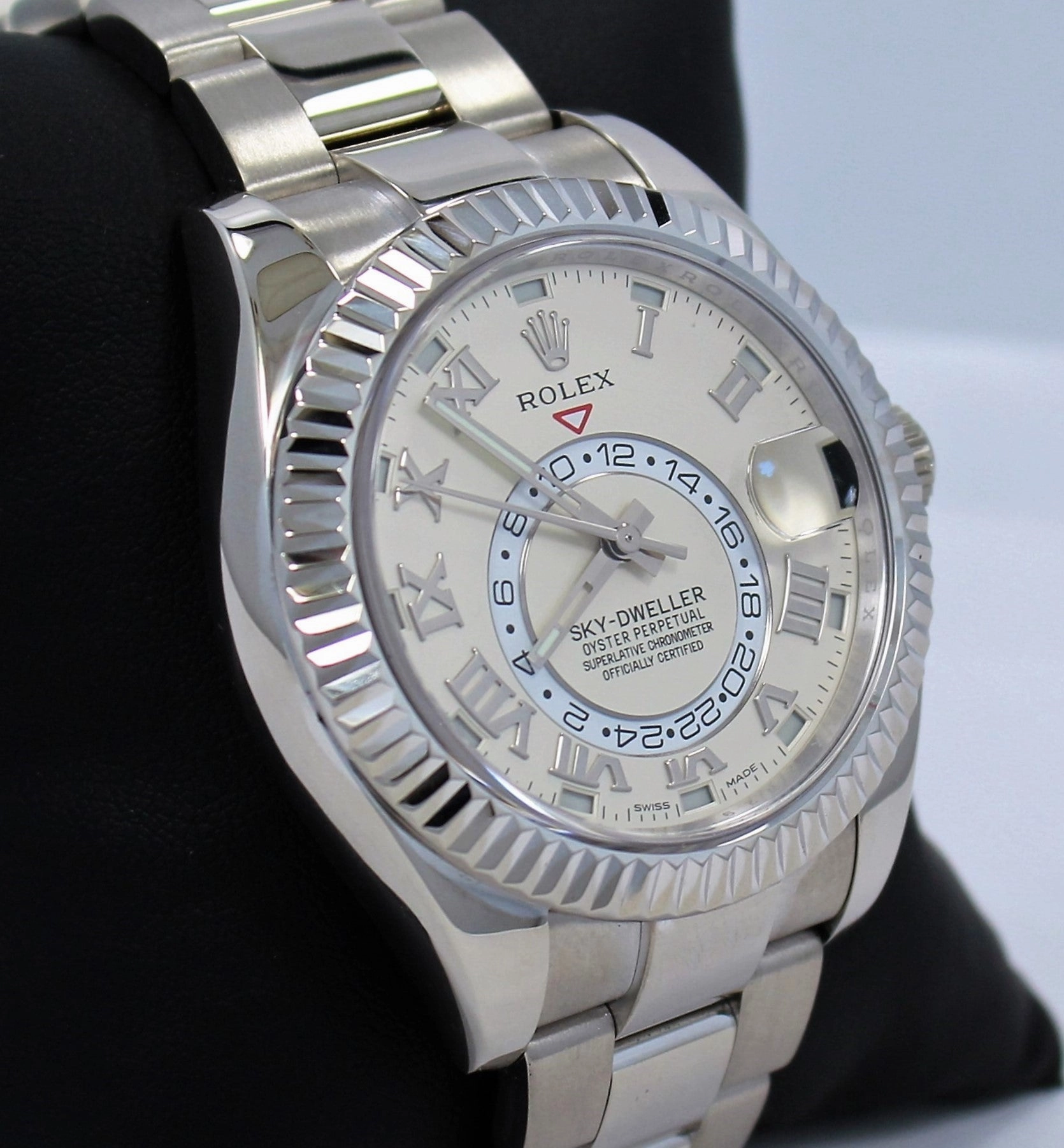 Rolex Sky-Dweller White Gold Oyster Bracelet White Dial 326939 PreOwned