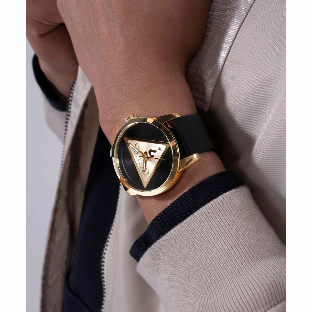 Trend Men Quartz Black Dial Analog Silicone Watch GW0781G4