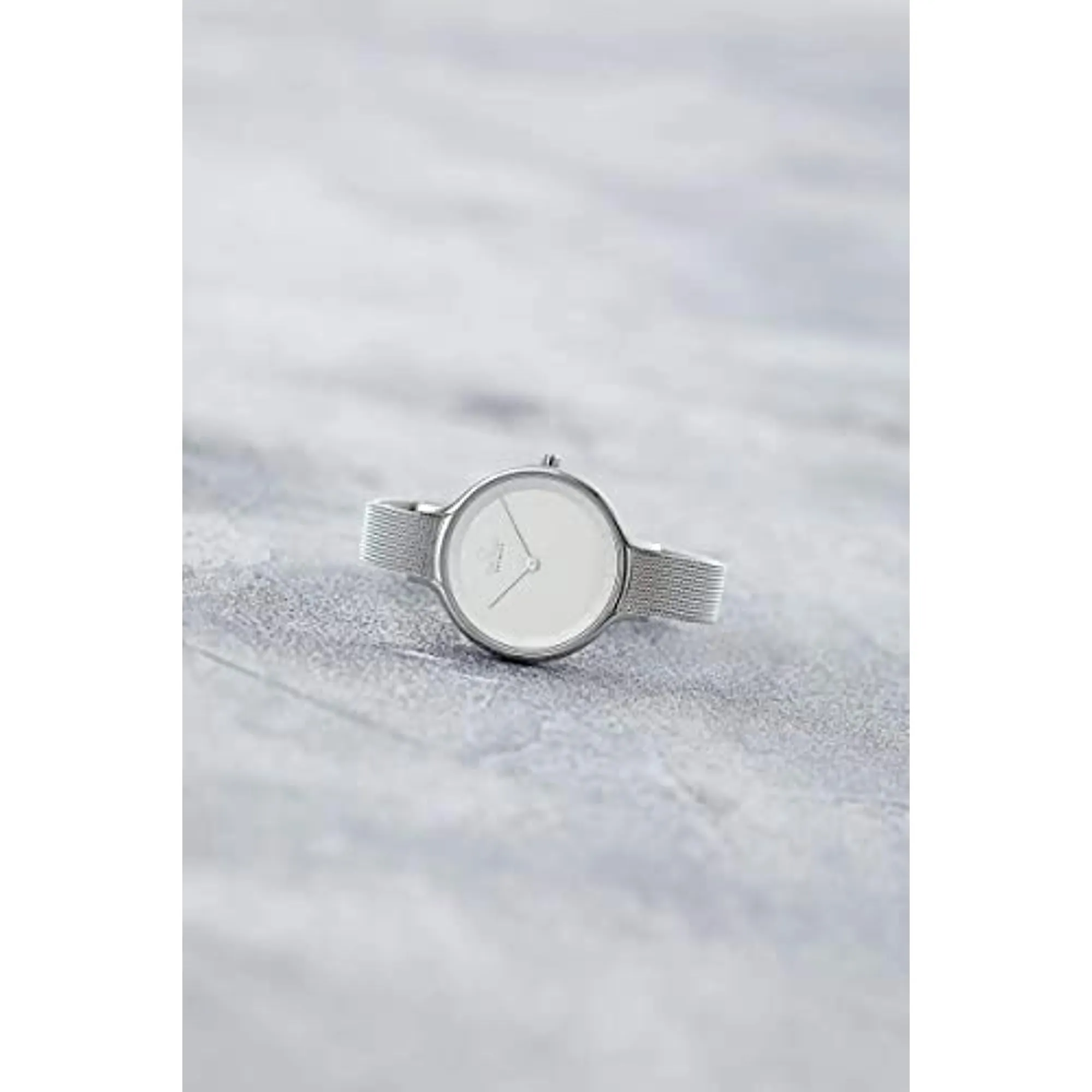Women Analog Stainless Steel Watch V228LXCIMC
