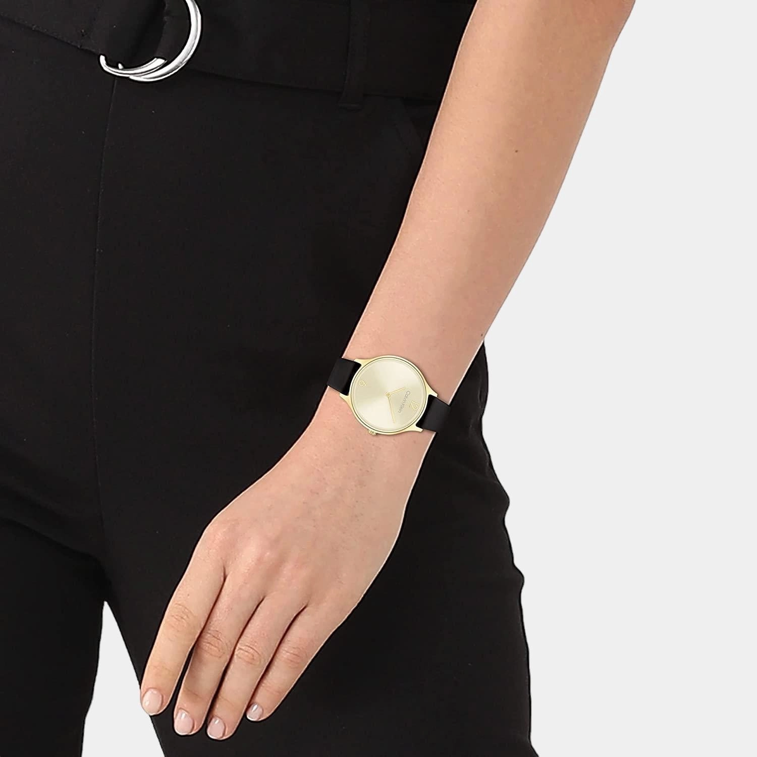 Women Analog Leather Watch 25200008